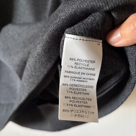 Vuori Men's Ponto Performance Crew Long Sleeve Shirt Color: Charcoal Heather XL - Picture 9 of 15